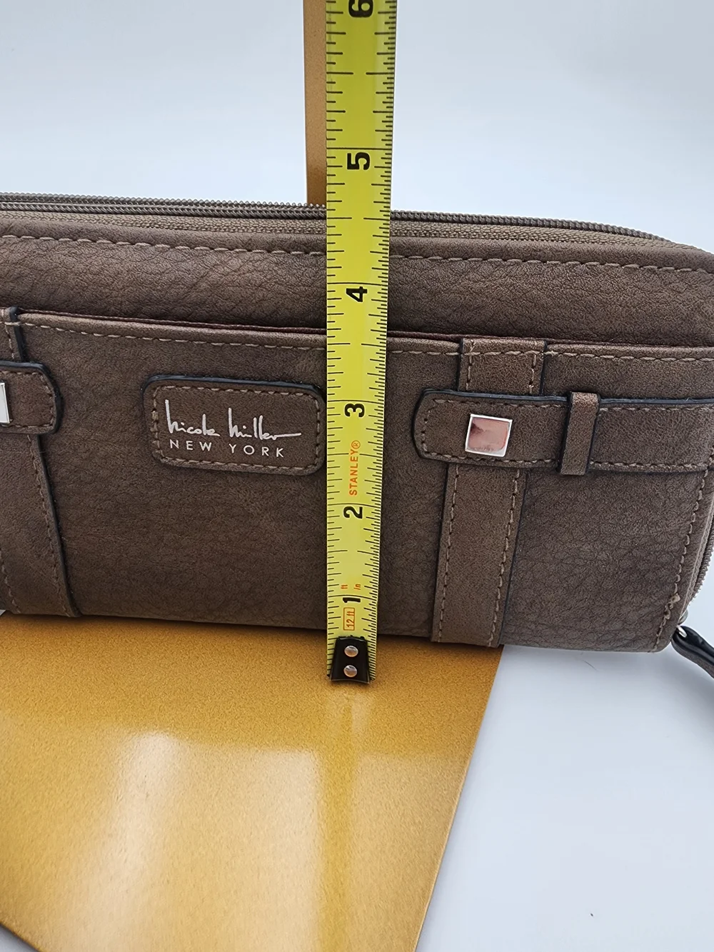 Nicole Miller New York Brown Men’s Crossbody Wallet